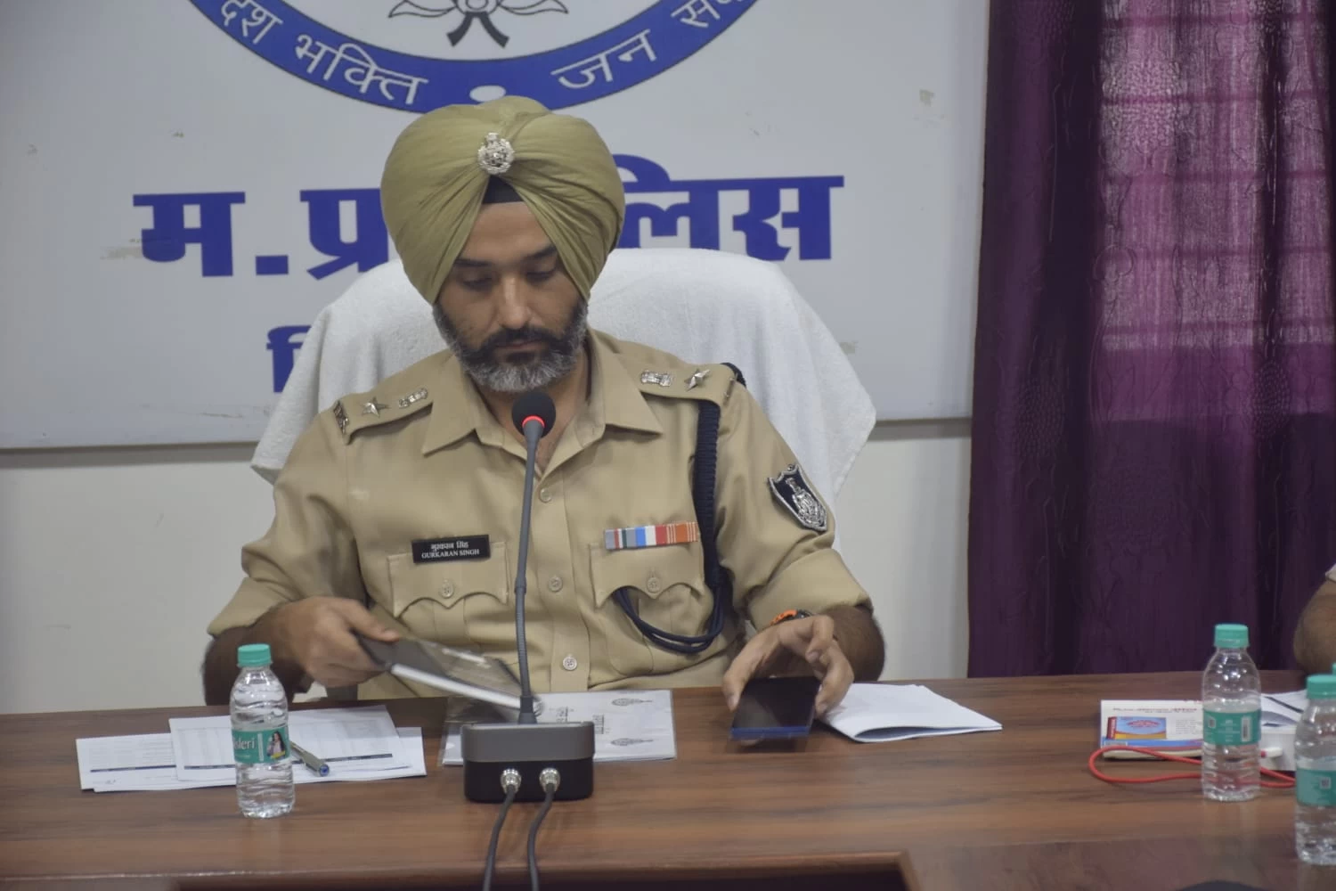 SP Gurkaran Singh Takes to the Streets of Rewa Late at Night