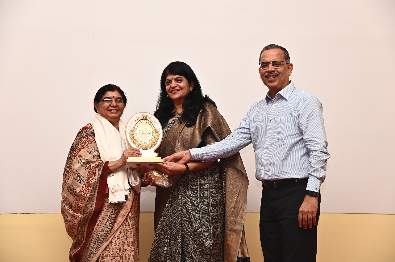 An award ceremony was organized at Vindhya Institute of Technology and Science, Satna