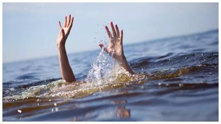 Youth dies after drowning in a pit