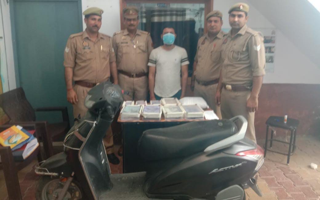 Kotwali police arrested the criminal who came to UP after looting lakhs of rupees from a businessman