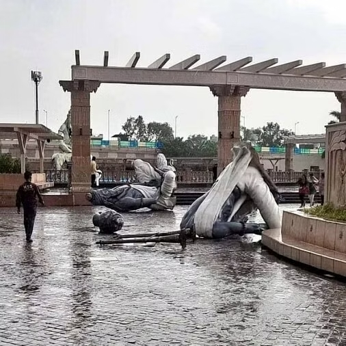 Idols of Mahakal Lok fell in storm in Ujjain