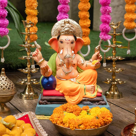 On Ganesh Chaturthi, worship Ganpati in this auspicious time