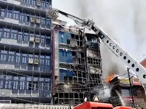 Fire broke out in Patna hotel, 6 people died