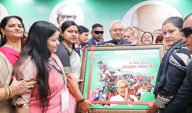 CM Nitish reminded of Lalu-Rabri rule