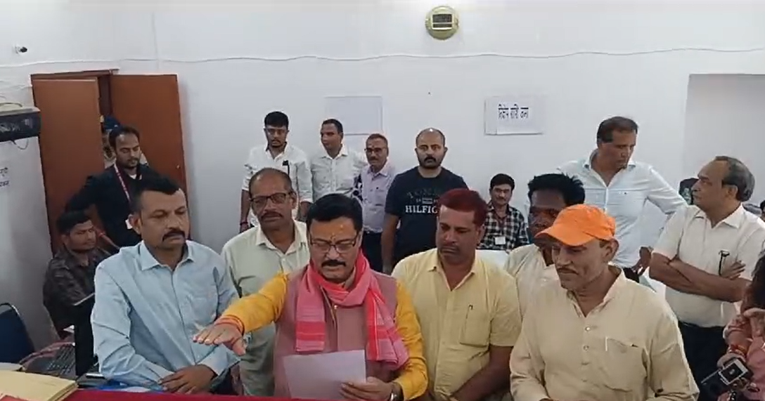 Two Congress candidates and one BJP candidate filed nomination in Katni
