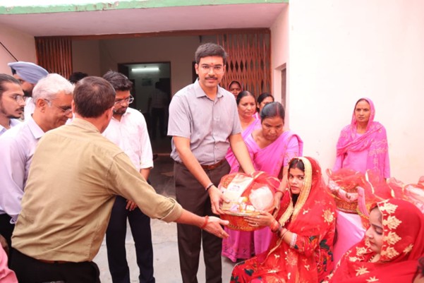 District Magistrate Inaugurates the Eighth National Nutrition Month at Manoharpur Upper Primary School