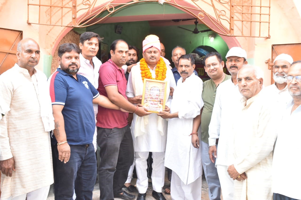 Uttar Pradesh Jan Kalyan Manch welcomed the newly elected President of Government Sugarcane Committee Deoband, Dr. Upendra