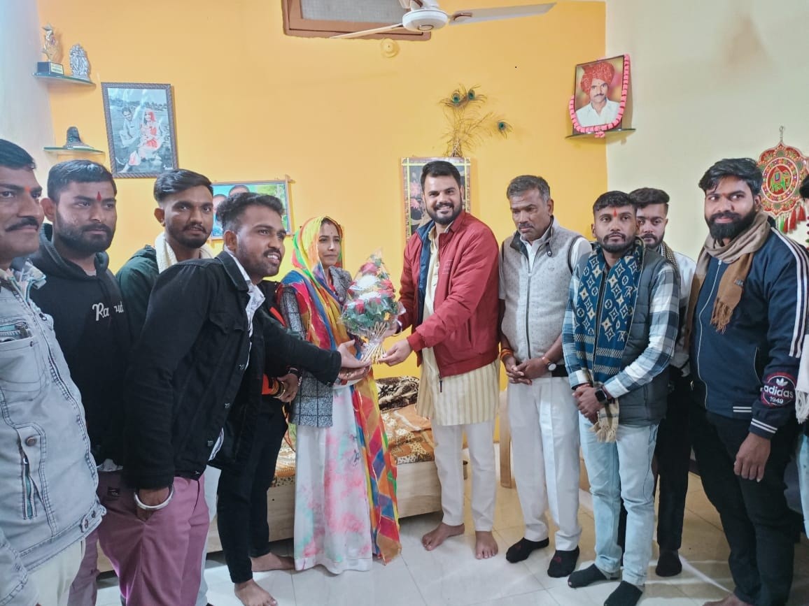 Karni Sena family welcomed the District Vice President and Division President