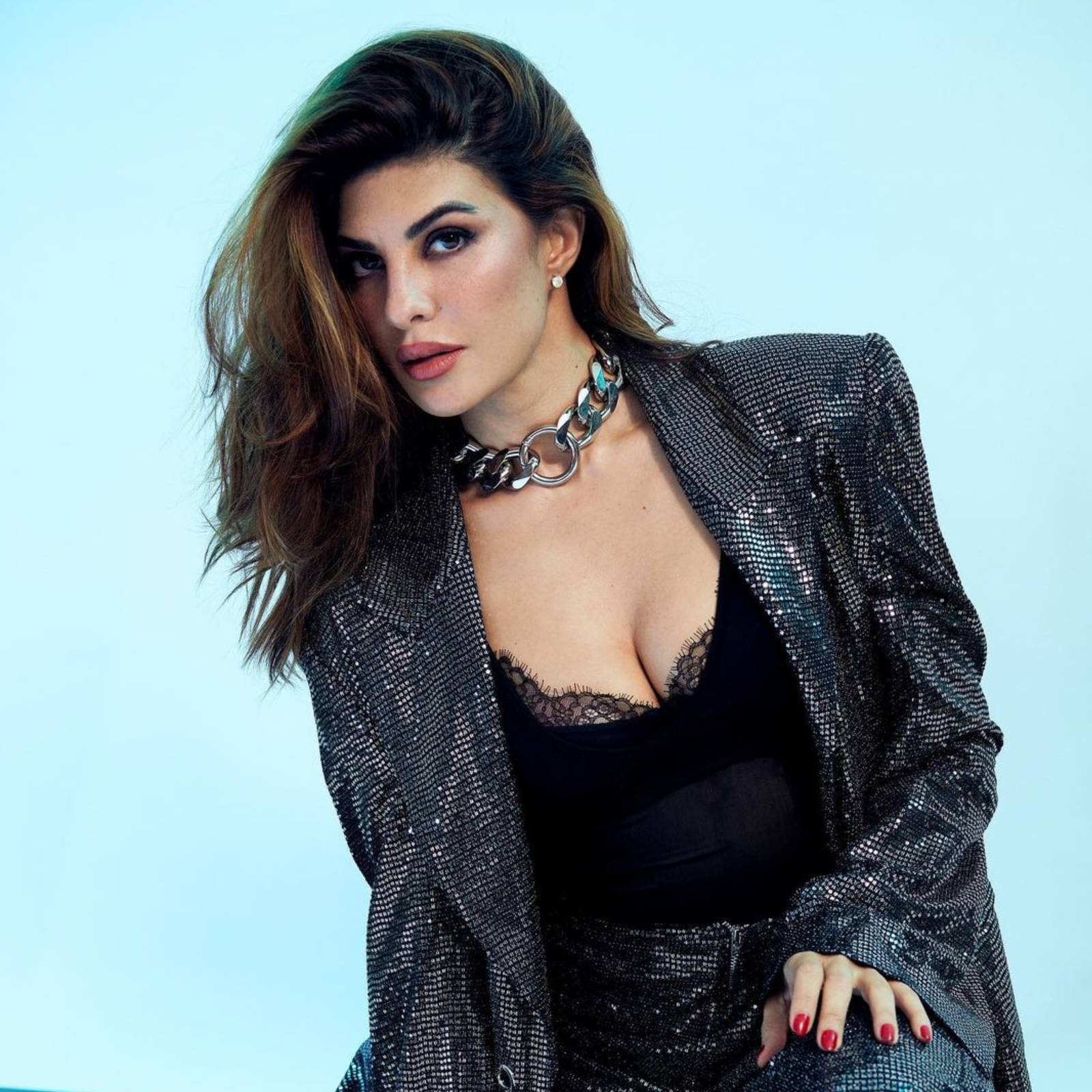 Earlier Jacqueline kept taking gifts from big fraud Sukesh!