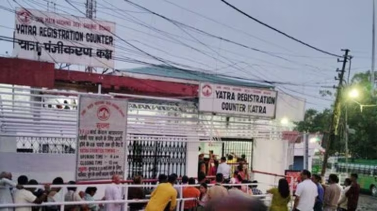 Vaishno Devi Yatra resumes after 22 days