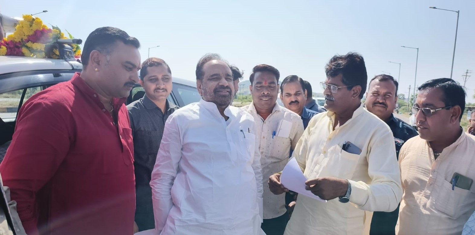 BJP met the minister going from Shajapur to Agar