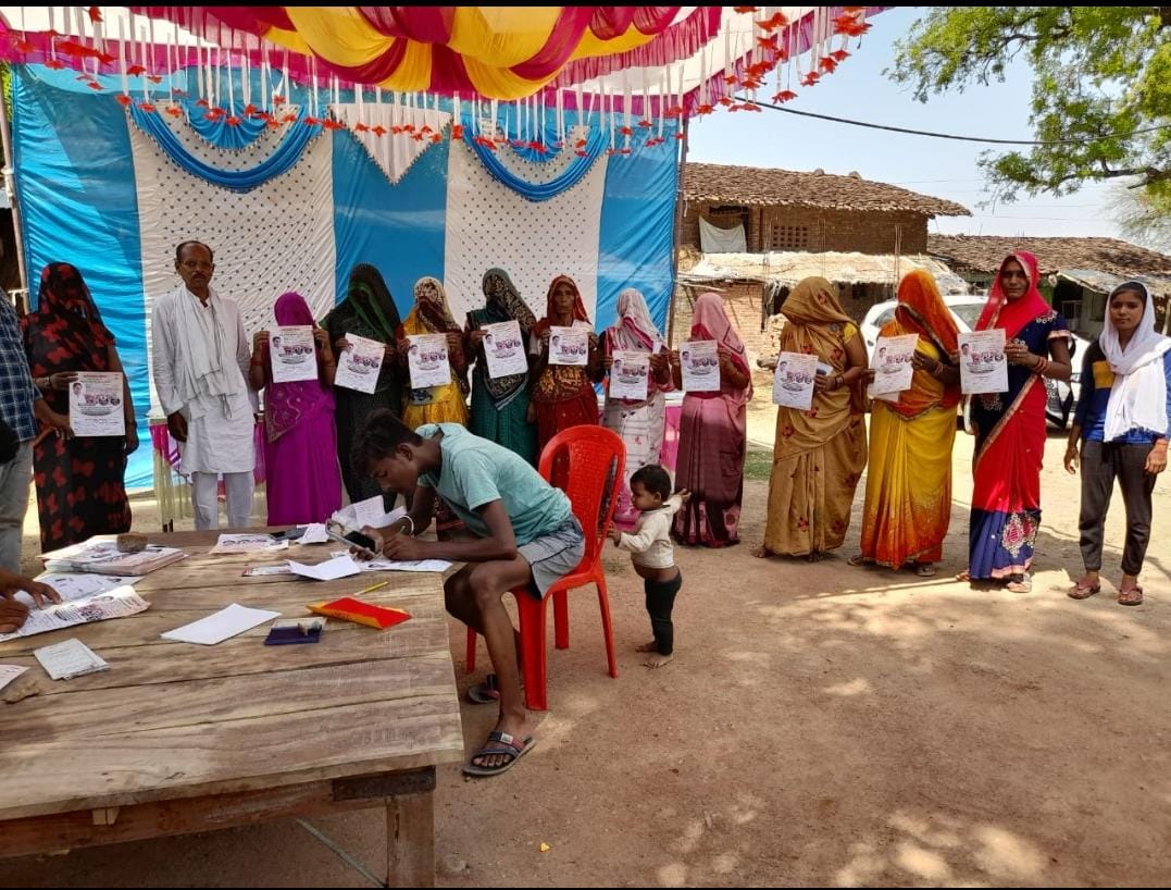 Women take advantage of Congress's Nari Samman Yojana