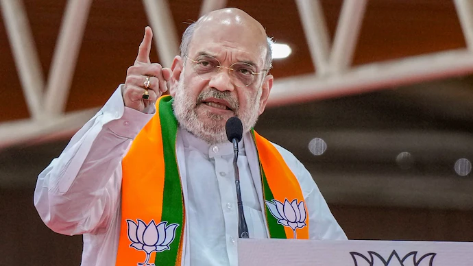 Case registered against Amit Shah and many BJP leaders in Hyderabad