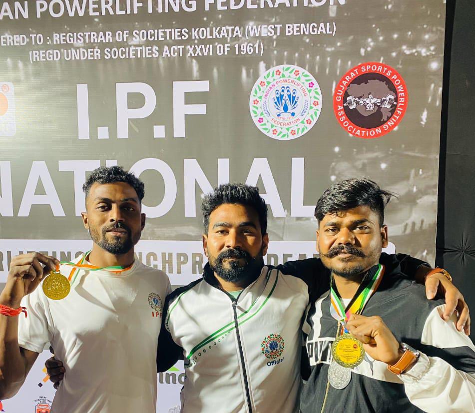 Players returned with gold in powerlifting in Saharanpur