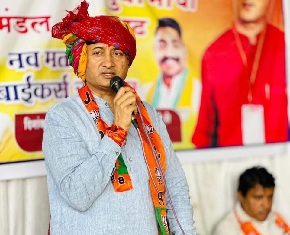 Youth decide the condition and direction of the country: Rajvardhan Singh Dattigaon