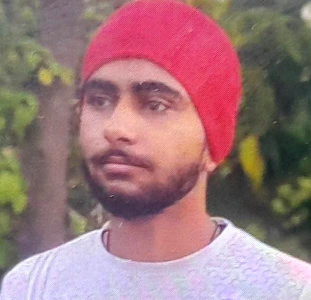 Sensation spread in the area after the dead body of a young man was found in the forest of village Manoharpur