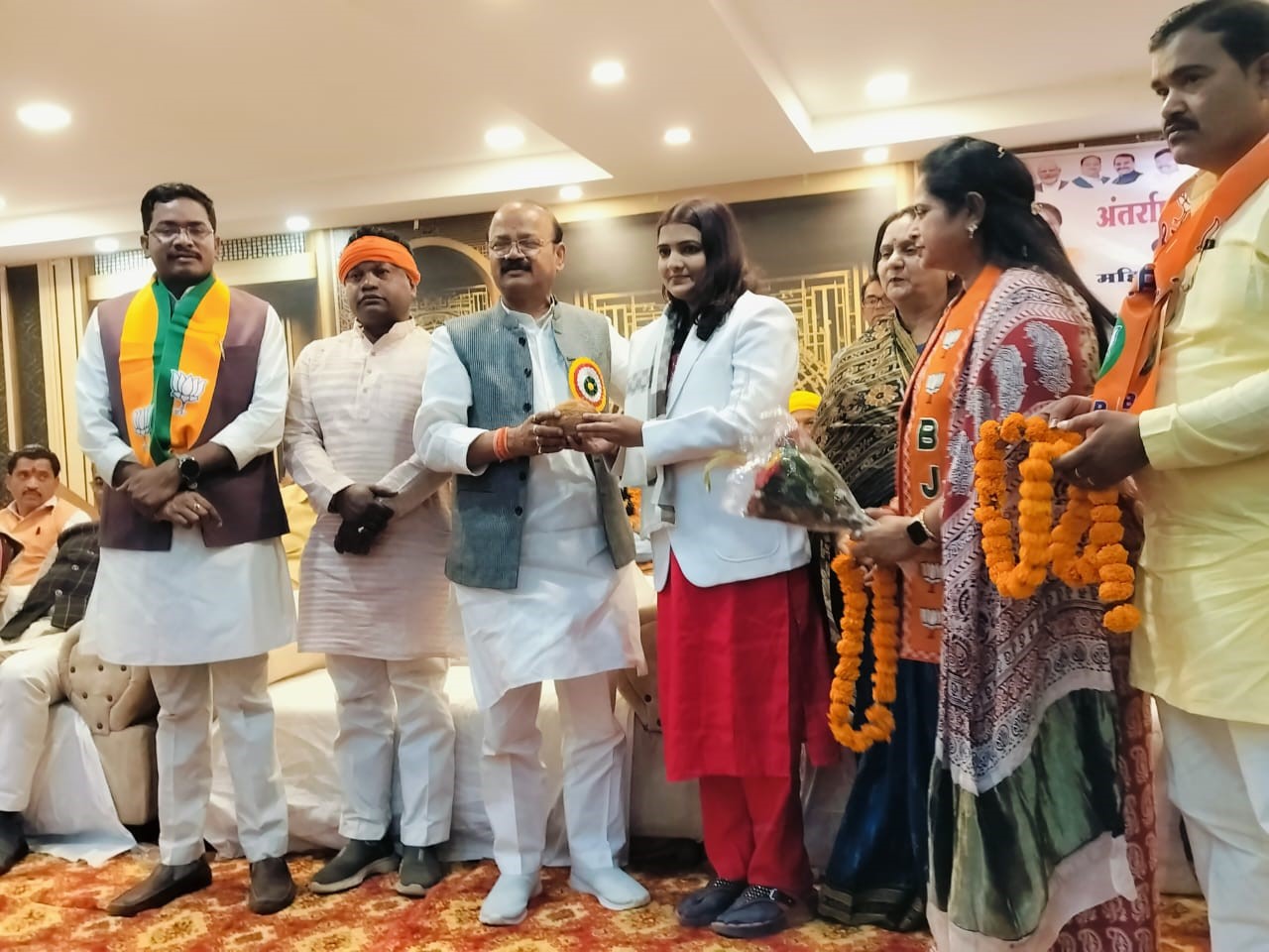 Honor for outstanding contribution in AYUSH medical service on the eve of Women's Day