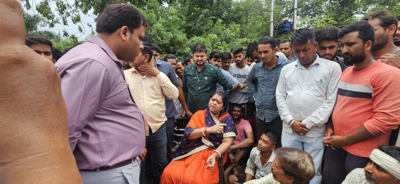 Angry farmers staged a road blockade protest due to waterlogging in fields