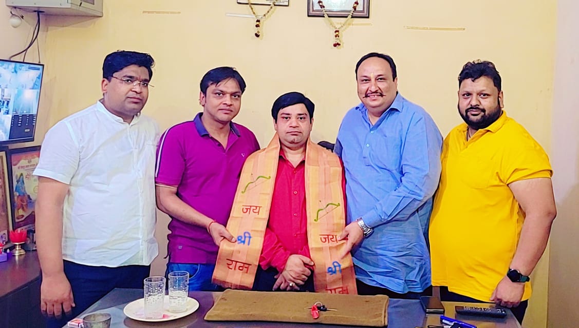 Deoband Civil Bar Association newly elected Amit Singhal Advocate was given a grand welcome in Industrial Area Deoband