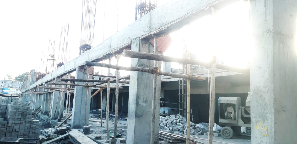 Construction of Shajapur bus stand going on with tortoise