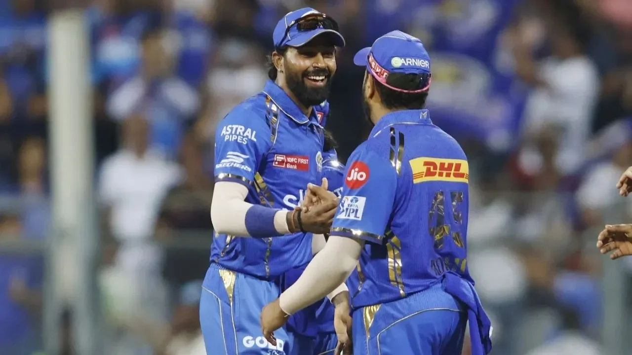 Mumbai won after falling in the last over..