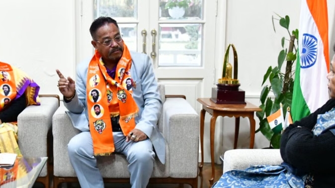 Shinde Shiv Sena's retort on PM Modi's visit to Manipur