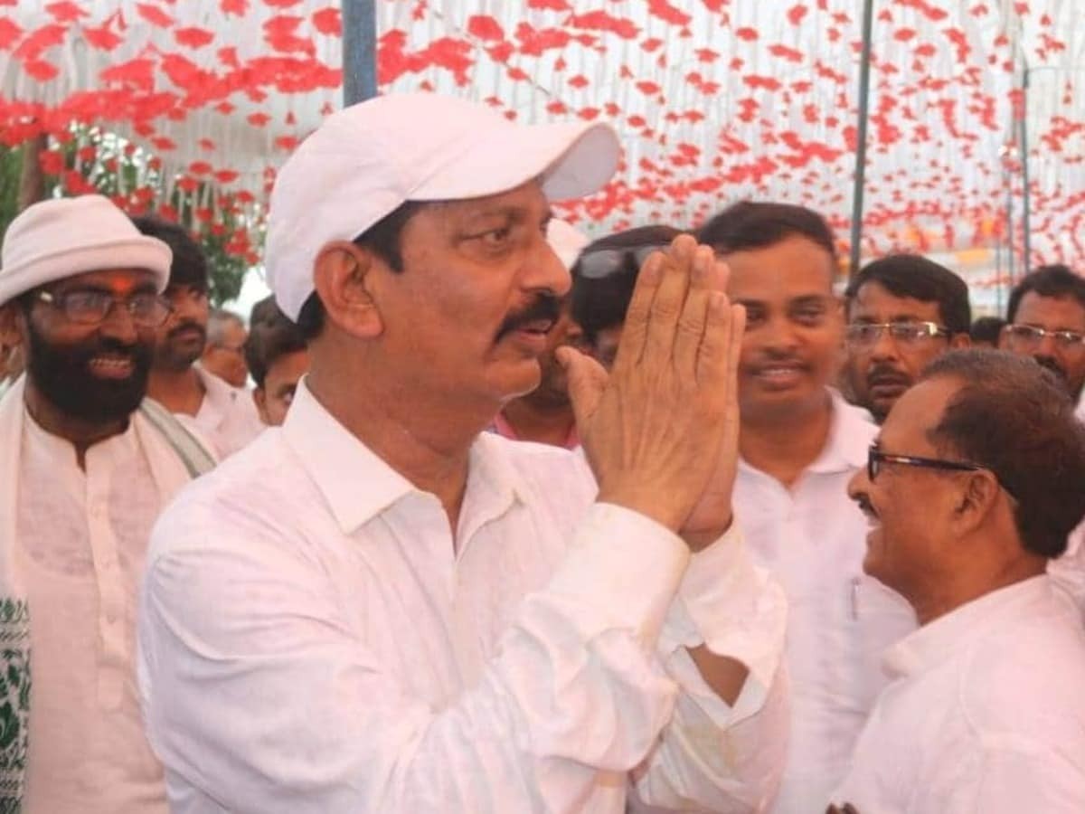 VRS of Nitish's close IAS Dinesh Rai approved