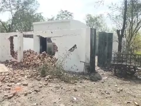 Huge explosion in firecracker factory, 10 people died
