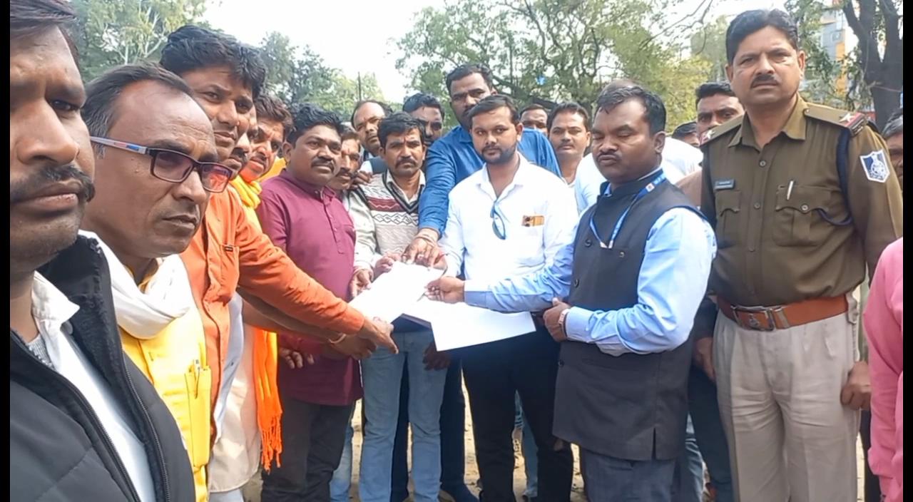 Sarpanch Sangh presented various demands to CM Dr. Memorandum submitted to the administration in the name of Mohan Yadav