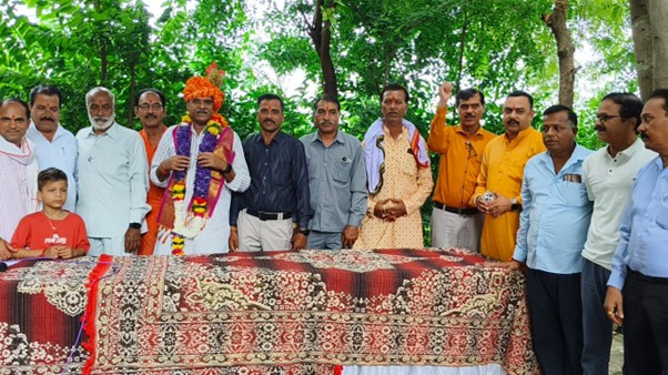 Grand event in Laxman Khedi temple premises, crowd of devotees gathered