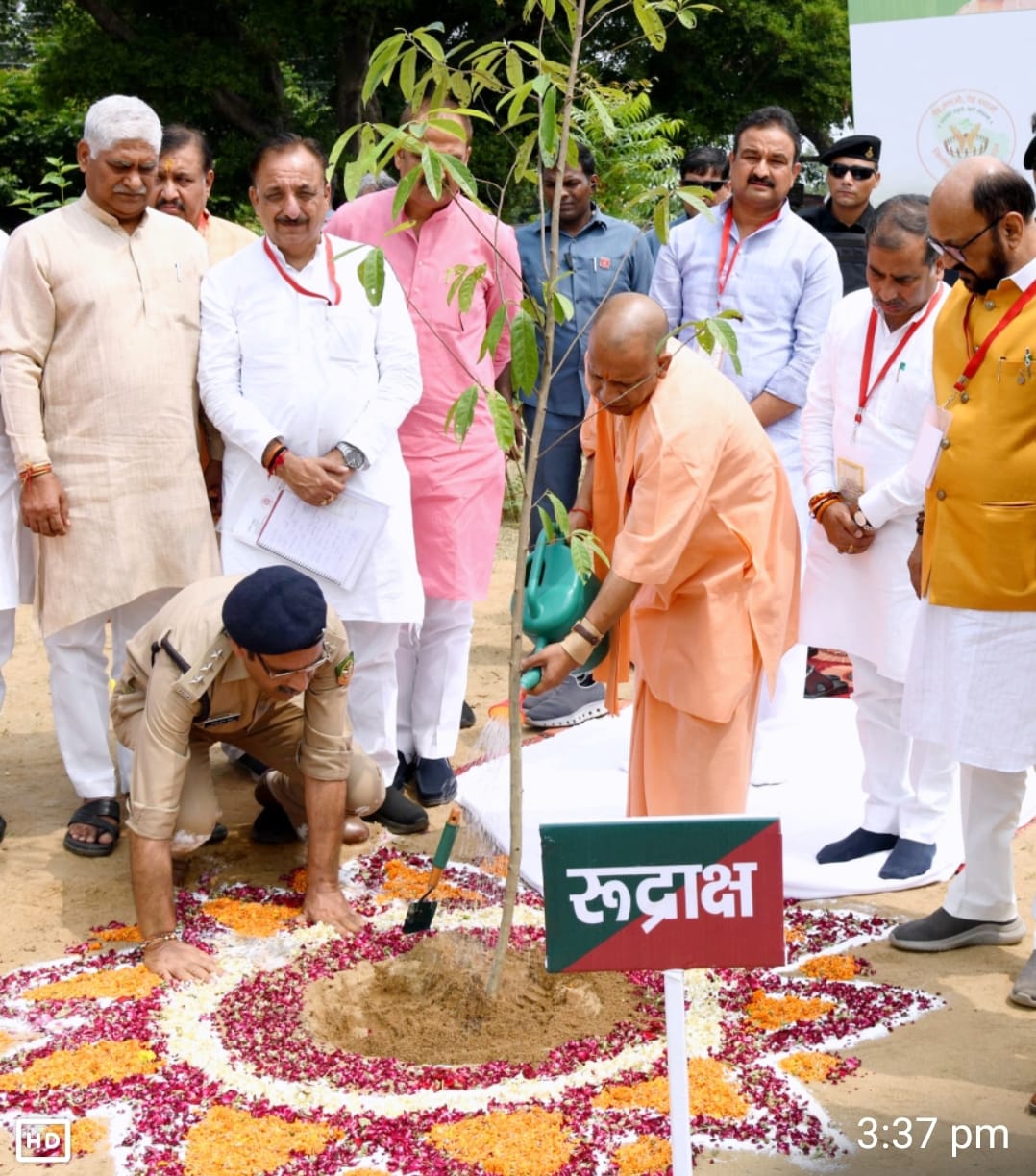 Chief Minister Yogi Adityanath planted a Rudraksh plant