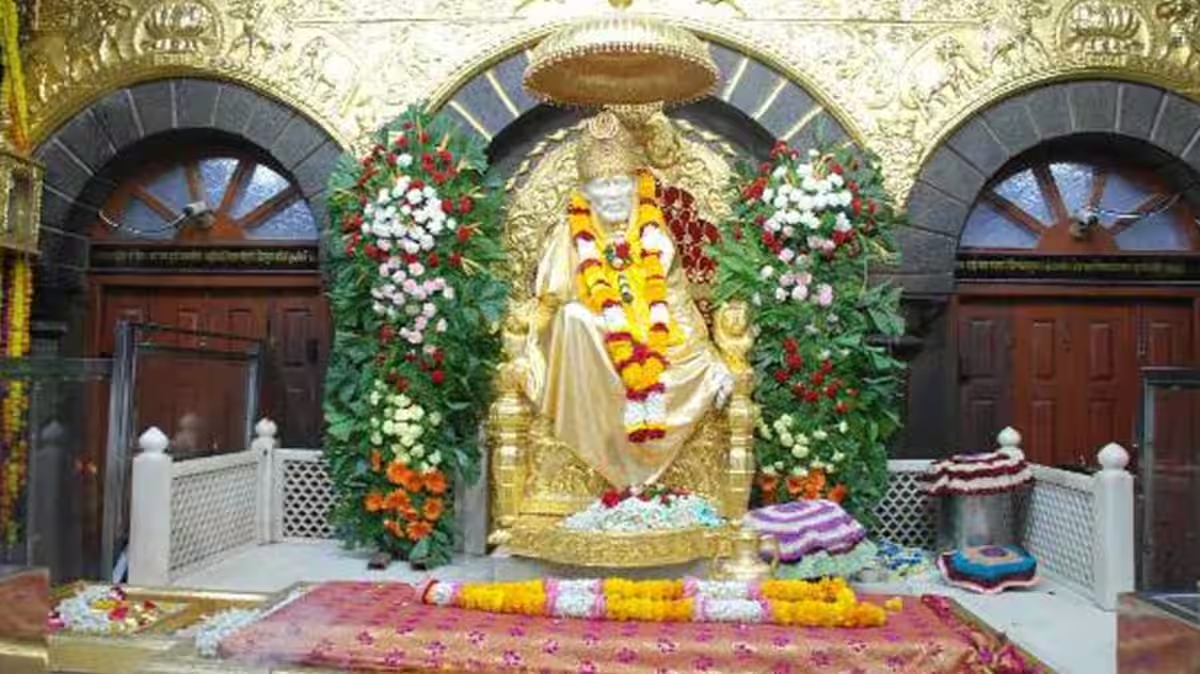 Ban on carrying garlands, bouquets and shawls in Sai Baba te...