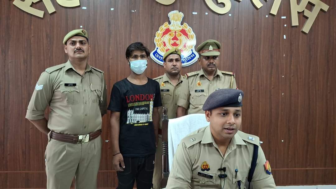 Police team arrested one of the accused while revealing the Abdul Wahid murder case