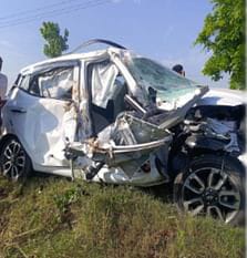 Many laborers were injured in a road accident near Gopali village on Deoband-Barla road