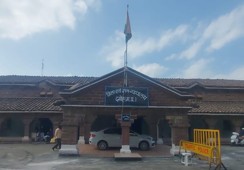 The young man was murdered by giving betel nut by mortgaging his wife's jewelry