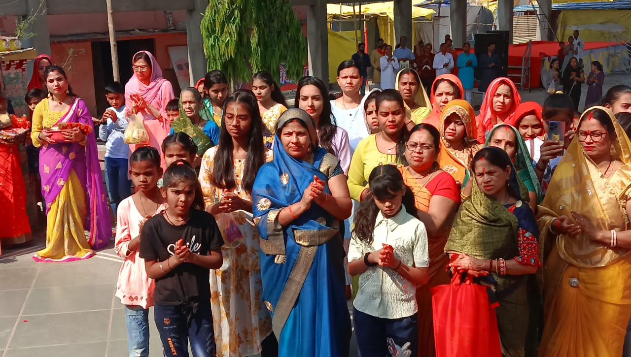 Ayodhya again became the city of Mother Rajarajeshwari, the city decorated with saffron flag.