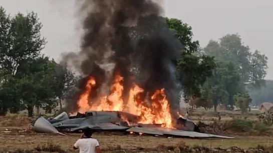 Air Force plane MiG-29 crashes in Agra