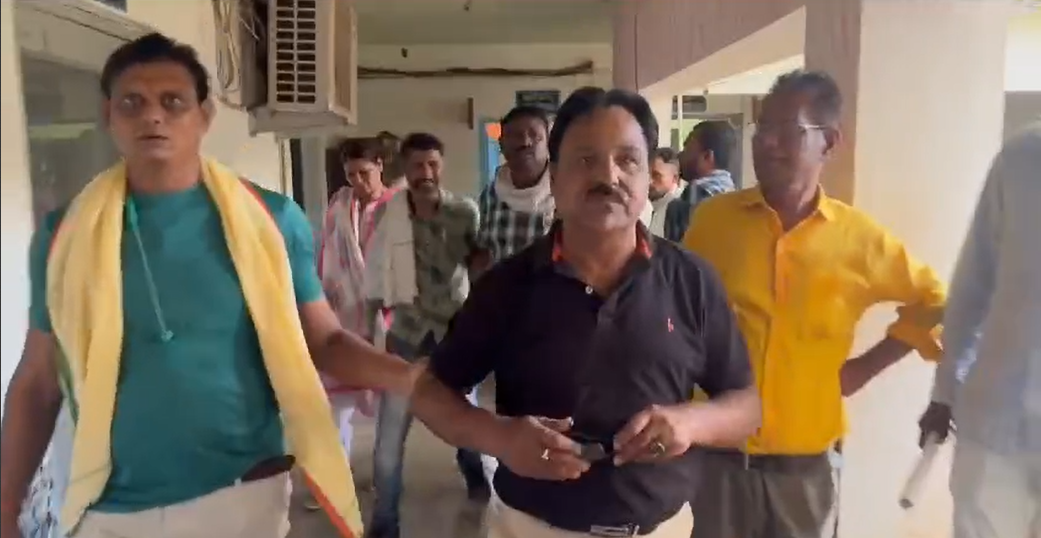 Jabalpur Lokayukta's 8-member team took action in Katni