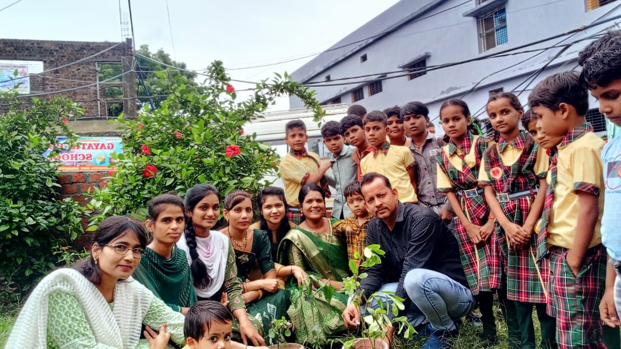 Hariyali Mahotsav celebrated in Gayatri Public School Pindonia, Shajapur