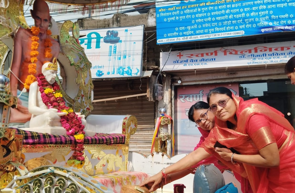 Anand Sagar Surishwarji's Rath Yatra entered the city