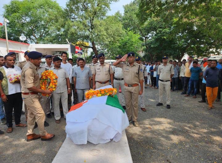 Police personnel posted in Maihar police station died in a tragic accident