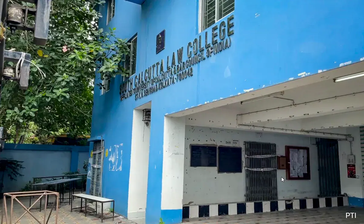 Law college opens after 11 days