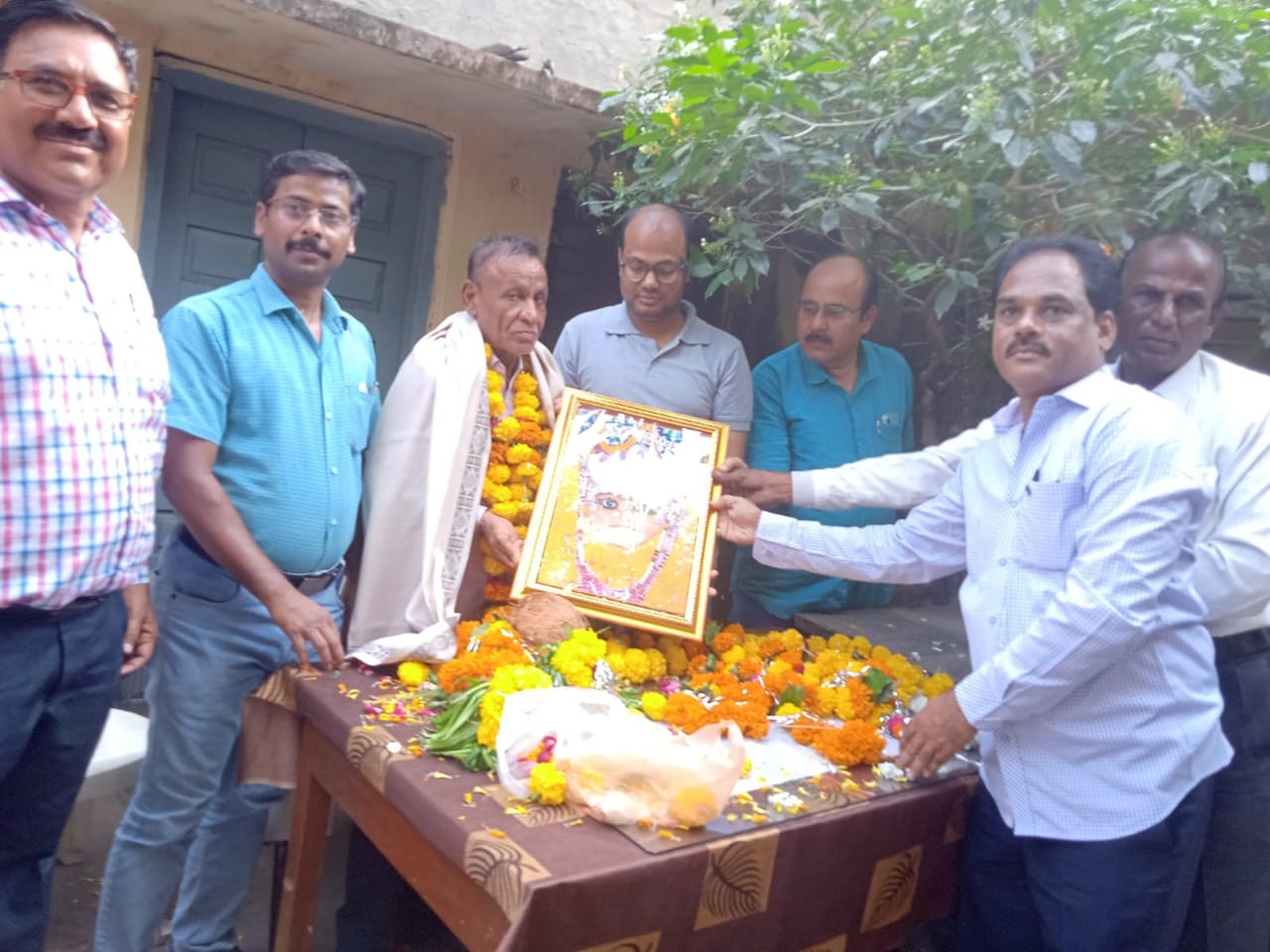 Farewell to Prabhu Lal Nagar's retirement by organizing a ceremony