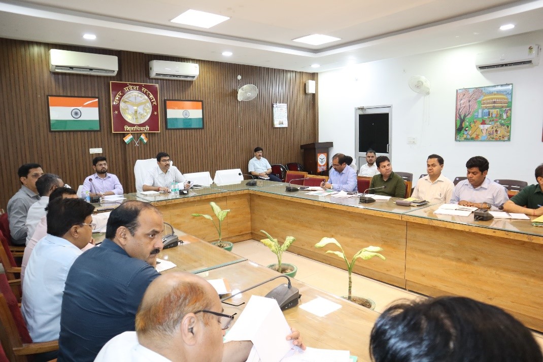 District Magistrate reviewed important projects under construction in the district