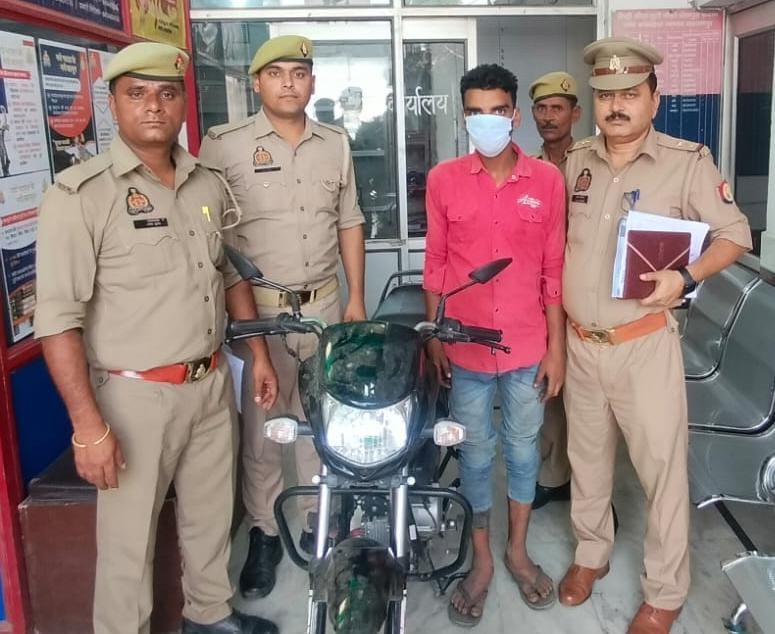 Police team arrested a clever vehicle thief during checking