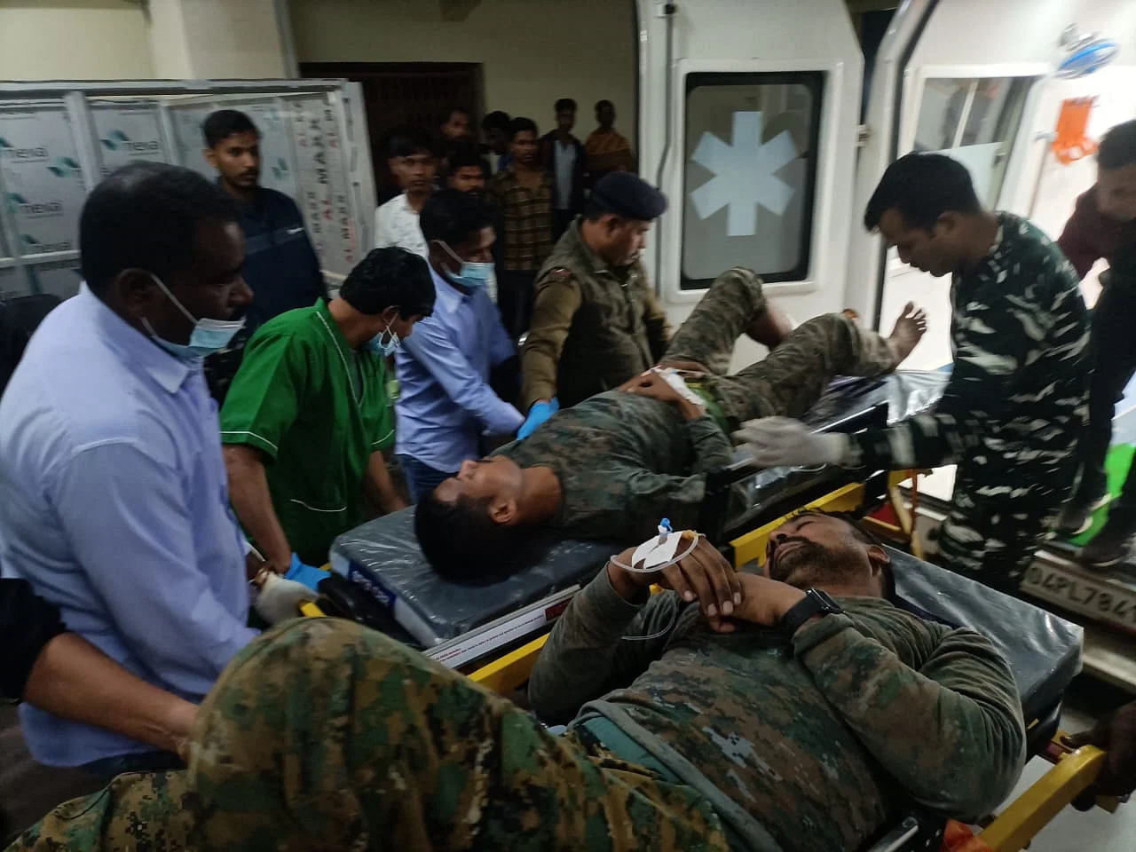 Naxalites opened fire on Bijapur-Sukma border