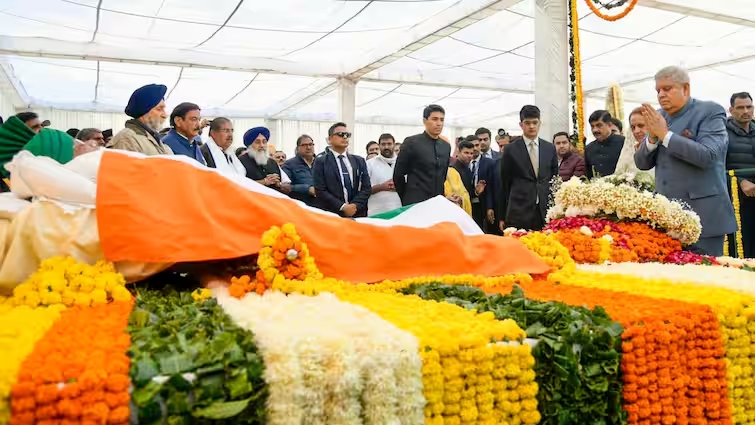 Former Haryana CM Om Prakash Chautala's last rites performed