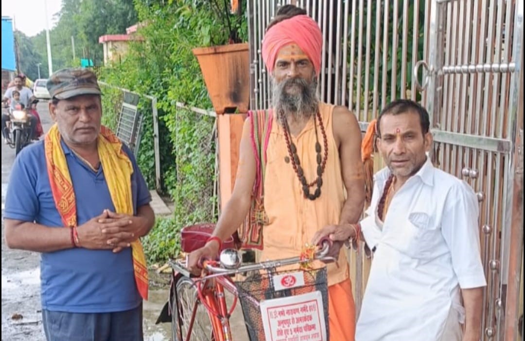 Pradeep Pandey alias Mahapurush Dandagiri will set out on five Narmada Parikramas from Amarkantak South Bank on August 29