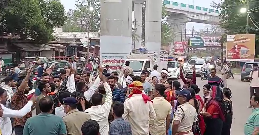 The effigy of Union Minister Purushottam Rupala could not be burnt due to the vigilance and wisdom of the Kotwali police station in-charge in Katni